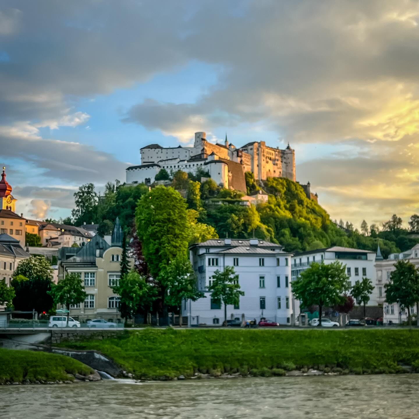 Travel Notes from Austria: Closed Shops, Sparkling Apple Juice, and a Surprise Biergarten Connection